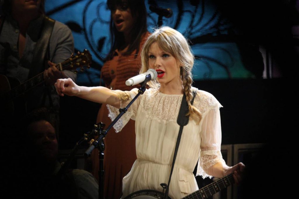 Taylor Swift Live Performance